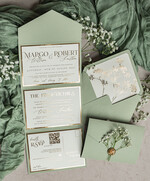 Zaproszenia ślubne Natura szałwiowe zaproszenia ślubne z gipsówką, składane zaproszenie na ślub i wesele, eleganckie zaproszenia ślubne ze szkiełkiem i płatkami złota, zaproszenia w kształcie koperty 16