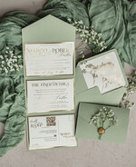 Zaproszenia ślubne Natura szałwiowe zaproszenia ślubne z gipsówką, składane zaproszenie na ślub i wesele, eleganckie zaproszenia ślubne ze szkiełkiem i płatkami złota, zaproszenia w kształcie koperty 17