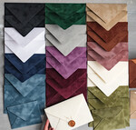 Zaproszenia ślubne dodatkowe koperty bileciki welurowa koperta różne kolory, elegancka welurowa koperta do zaproszeń ślubnych3