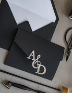 Zaproszenia ślubne Złote Glamour Poziome srebrne zaproszenia ślubne z lustrzanym monogramem, Kopertowe czarne zaproszenie na ślub srebrzone, zaproszenia na slub cywilny bieło czarne 15