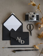 Zaproszenia ślubne Złote Glamour Poziome srebrne zaproszenia ślubne z lustrzanym monogramem, Kopertowe czarne zaproszenie na ślub srebrzone, zaproszenia na slub cywilny bieło czarne 16