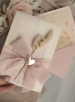 Zaproszenia ślubne Złote Glamour eleganckie zaproszenie na ślub z suszonym dmuszkiem, wyjątkowe zaproszenia ślubne z dmuszkiem, zaproszenia na ślub w stylu glamour13