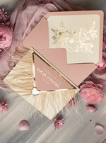 Zaproszenia ślubne Złote Glamour zaproszenia ślubne z piórami, strusie pióra na zaproszeniach ślubnych, nietypowe zaproszenie na ślub, złote zaproszenia na ślub i wesele4