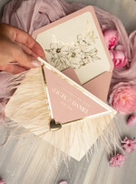 Zaproszenia ślubne Złote Glamour zaproszenia ślubne z piórami, strusie pióra na zaproszeniach ślubnych, nietypowe zaproszenie na ślub, złote zaproszenia na ślub i wesele12