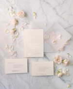 Zaproszenia ślubne Złote Glamour minimalistyczne złote zaproszenia na ślub w delikatnej kolorystyce przeźroczysta koperta10