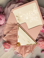 Zaproszenia ślubne Złote Glamour zaproszenia ślubne z piórami, strusie pióra na zaproszeniach ślubnych, nietypowe zaproszenie na ślub, złote zaproszenia na ślub i wesele14