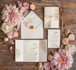 Zaproszenia ślubne Złote Glamour Złote błyszczące zaproszenie na ślub Peonie Kwiaty Złocone Litery Zaproszenia Ślubne Glamour Proste Zaproszenie na Ślub0