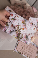 Zaproszenia ślubne Złote Glamour Kwiatowe złote zaproszenia ślubne z lustrzanym monogramem, Kopertowe różowe zaproszenie na ślub złocone, zaproszenia na slub i wesele pudrowy róż18