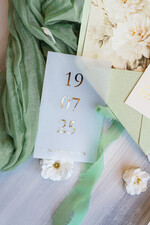 Zaproszenia ślubne Złote Glamour szałwiowe zaproszenia na ślub, nowoczesne zaproszenia w kolorze szałwii, zaproszenia ślubne ze złotymi literami, eleganckie zaproszenia ślubne2