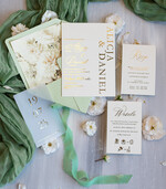 Zaproszenia ślubne Złote Glamour szałwiowe zaproszenia na ślub, nowoczesne zaproszenia w kolorze szałwii, zaproszenia ślubne ze złotymi literami, eleganckie zaproszenia ślubne1