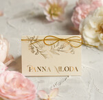 Winietki glamour ślubne wizytówki na stół weselny, złote litery złoty sznurek, winietki ślubne w stylu glamour, drobne kwiatki na winietce na stół 0