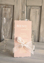 Menu glamour menu ślubne z planem posiłków, złote napisy dowolna treść menu ślubnego, wydzierane brzegi elegancka złota karta dań na weselu1