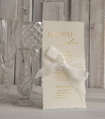 Menu glamour menu ślubne z planem posiłków, złote napisy dowolna treść menu ślubnego, wydzierane brzegi elegancka złota karta dań na weselu4