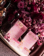 Menu glamour eleganckie menu weselne w różowych kolorach, karta dań z pleksy, weselne menu do postawienia na stole, złote menu na stół weselny, złote menu7