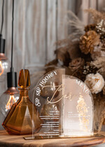 Menu glamour nowoczesna forma karty drinków i deserów, akrylowe menu weselne, stojąca karta dań i napojów, menu weselne w stylu glamour, karta drinków, złote menu weselne 5