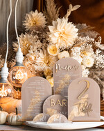 Menu glamour eleganckie menu weselne w beżowych kolorach, karta dań z pleksy, weselne menu do postawienia na stole, złote menu na stół weselny, złote menu5