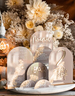 Menu glamour eleganckie menu weselne w beżowych kolorach, karta dań z pleksy, weselne menu do postawienia na stole, złote menu na stół weselny, złote menu4