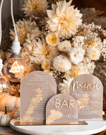 Menu glamour eleganckie menu weselne w beżowych kolorach, karta drinków z pleksy, weselne menu stołu szwedzkiego do postawienia na stole, złote menu na stół weselny, złota karta dań21