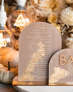 Menu glamour eleganckie menu weselne w beżowych kolorach, karta drinków z pleksy, weselne menu stołu szwedzkiego do postawienia na stole, złote menu na stół weselny, złota karta dań8