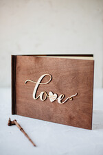 Księgi wpisów gości Drewniane  księga gości na wesele pamiątka ślubu, rustykalne drewniane okładki grawerowane imiona0