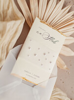 Zestawy Próbkowe próbki zaproszeń próbka złocone zaproszenia ślubne z perełkami kalkowa koperta, Serwis Próbkowy minimalistyczne zaproszenie na ślub z perełkami i kalką, kalkowa obwoluta z perłami złocone zaproszenie na ślub cywilny perły6