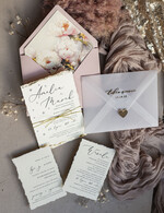 Zestawy Próbkowe próbki zaproszeń Próbka darte złocone zaproszenia ślubne z perełkami, różowe peonie zaproszenie na ślub z perełkam, rwane złocone zaproszenie na ślub cywilny perły i piwonie0