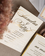 Zestawy Próbkowe próbki zaproszeń Próbka zaproszenia złote zaproszenia ślubne z perełkami, eleganckie zaproszenie na ślub w kalkowym etui, złocone zaproszenie na ślub cywilny perły, perełki na zaproszeniach ślubnych1