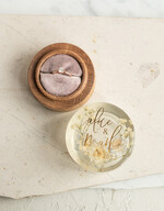 Pudełka Szkatułki na Obrączki szkatułki drewniana szkatułka na obrączki z żywymi kwiatami, pudełko na obrączki z żywicy, pudełko na obrączki z zatopionymi kwiatami w żywicy0