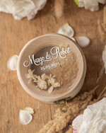 Pudełka Szkatułki na Obrączki szkatułki pudełeczko do podawania obrączek ślubnych wasze imiona i dataręcznie robione szkatułka z drewna z żywicą, personalizowana szkatułka na obrączki ślubne, szkatułka z kwiatami na obrączki5