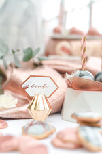 Numery na stół Glamour numerek na stół weselny, złote złocone eleganckie i klasyczne1