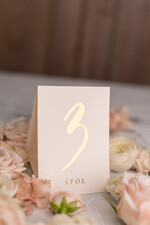Numery na stół Glamour tabliczki numerki na stół weselny  złote litery 0