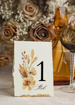 Numery na stół Glamour numery na stoły weselne, stojak z numerkiem na stół weselny, numerki na soły weselne z płatkami złota, ozdoba na stół weselny, numeracja stołów weselnych1