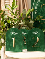 Numery na stół Glamour welurowe numerki na stoly weselne, zlote numerki na stol weselny, numeracja stołów weselnych, zielone numerki na stół weselny5