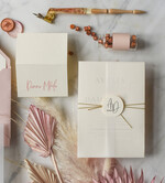 Zaproszenia ślubne Minimalistyczne Proste Różowe Zaproszenia Ślubne z Monogramem Minimalistyczne Zaproszenia na Ślub Delikatne Zaproszenie Ślubne10