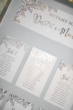 Plany stołów Glamour welurowe srebrny planer ślubny plan usadzenia gości na weselu srebrzone błyszczące litery w stylu glamour  2