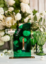 Numery na stół Akryl zielone numerki na stoły weselne, elegancka i nowoczesna forma karty dań na weselu, akrylowe zielone menu weselne, 4