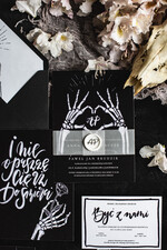 Zaproszenia ślubne Indywidualne Zaproszenia ns łub z czachami -Alternatywne Szokujace zaproszenia z Trupami na Ślub - Wasi goście Padną trupem - Zaproszenia na ślub w stulu halloween5