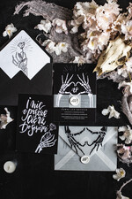 Zaproszenia ślubne Indywidualne Zaproszenia ns łub z czachami -Alternatywne Szokujace zaproszenia z Trupami na Ślub - Wasi goście Padną trupem - Zaproszenia na ślub w stulu halloween7