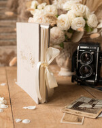 Księgi wpisów gości welurowe duża Welurowa Księga Wpisów Gości Ecru Kartki Księga Pamiątkowa welurowa ze Złotymi Napisami 4