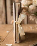 Księgi wpisów gości welurowe duża Welurowa Księga Wpisów Gości Ecru Kartki Księga Pamiątkowa welurowa ze Złotymi Napisami 5