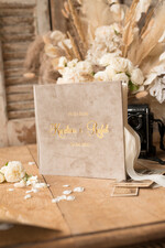 Księgi wpisów gości welurowe duża Welurowa Księga Wpisów Gości Ecru Kartki Księga Pamiątkowa welurowa ze Złotymi Napisami 9