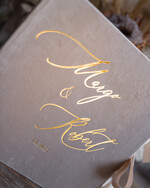 Księgi wpisów gości welurowe album na zdjecia i ksiega gosci, welurowa księga wpisów gości, złote imiona na okładce 1