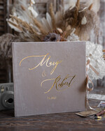 Księgi wpisów gości welurowe album na zdjecia i ksiega gosci, welurowa księga wpisów gości, złote imiona na okładce 0