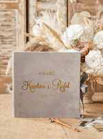 Księgi wpisów gości welurowe ksiega pamiatkowa na wpisy gosci weselnych, zdjęcia z instaxa i zyczenia1