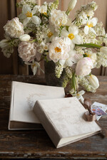 Księgi wpisów gości welurowe kremowa welurowa księga gości weselnych personalizowna ręcznie szyte kartki welurowa księga wpisów gości 10