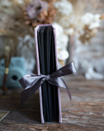 Księgi wpisów gości welurowe Lawendowa Welurowa Księga Wpisów Gości Ecru Kartki Księga wpisów welurowa ze Złotymi Napisami 4