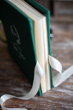 Księgi wpisów gości welurowe ksiega wpisów gości, szyte kartki kolor do wyboru, zielona księga gości, pamiątkowa księga wpisów gości ze skóry 10