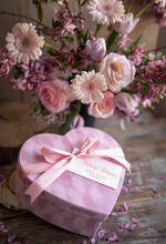 Prezenty, Podziękowania dla Rodziców Pudełka welurowe  podziękowania dla rodziców prezent welurowe serduszko ze słodkościami 3