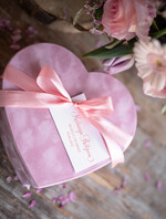 Prezenty, Podziękowania dla Rodziców Pudełka welurowe  podziękowania dla rodziców prezent welurowe serduszko ze słodkościami 4