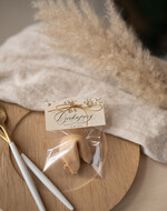 Podziękowania dla Gości Weselnych Ciasteczka z wróżbą podziękowania dla gości weselnych, ciastko z dedykacja i wróżba, ciasteczko z wróżba podziękowanie za przybycie na weselu, ciastka z wróżbą 0